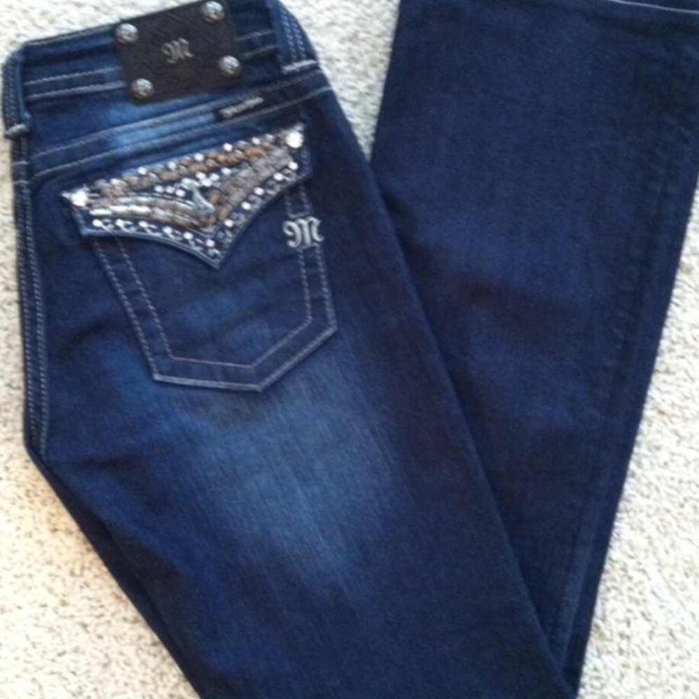 Miss Me flap pocket boot cut🥂host pick